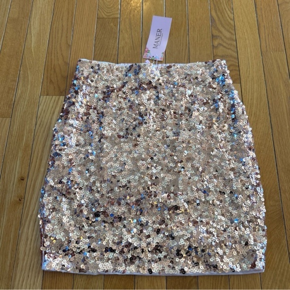 New With Tags NWT Maner Rose Gold Sequin Mini Skirt Women’s Size Medium NYE